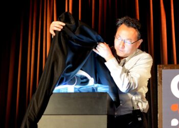 Industry Veteran Shuhei Yoshida, Key Force Behind PSVR, Leaves Sony